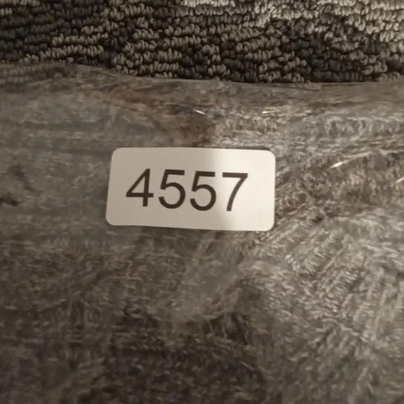 Brooks Brothers Light Gray Crewneck Sweater Wool Blend Long Sleeve Womens Large - Picture 9 of 9